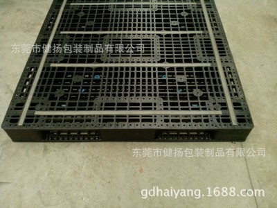 東莞市健揚(yáng)二手指塑膠托盤的處理與再利用探究